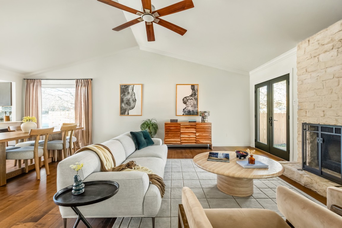 7715 Copano Drive Austin, TX 78749 - Photo 4 of 17