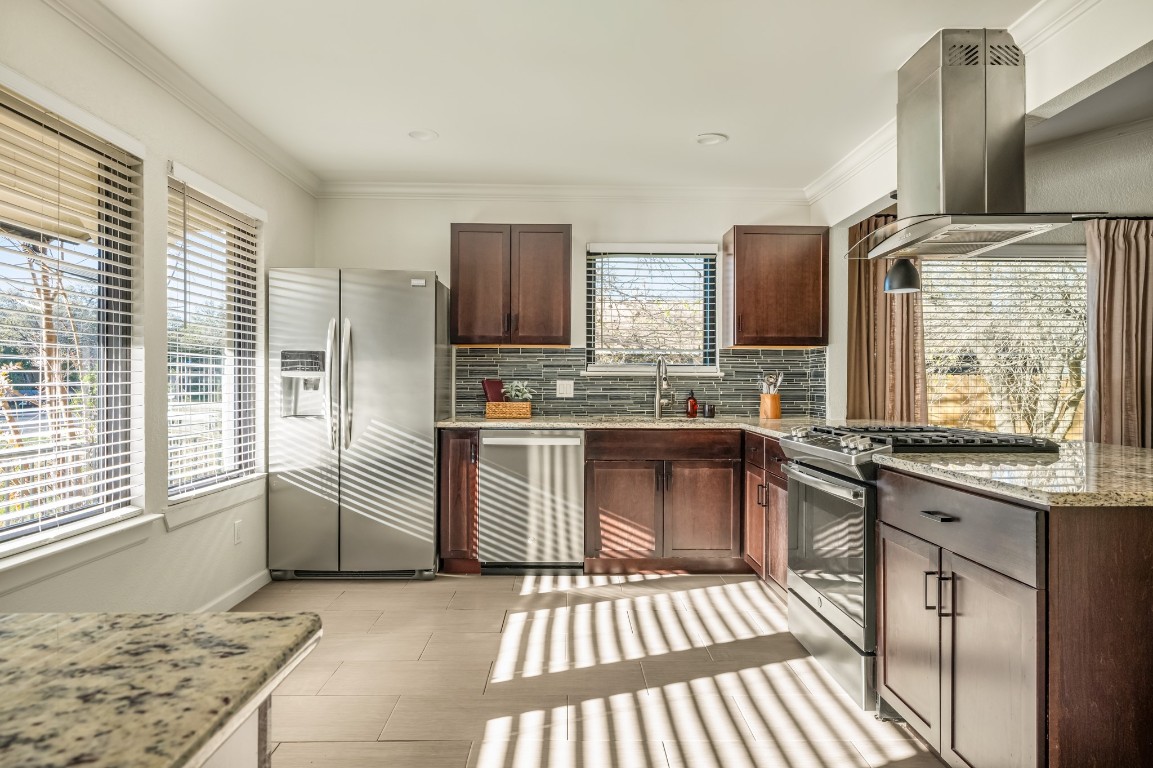 7715 Copano Drive Austin, TX 78749 - Photo 6 of 17