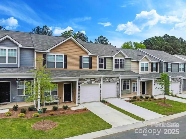 $2,395 | 13529 Browhill Lane, Charlotte, NC 28278