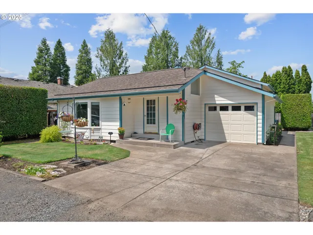 $560,000 | 1010 Well Street, Silverton, OR 97381