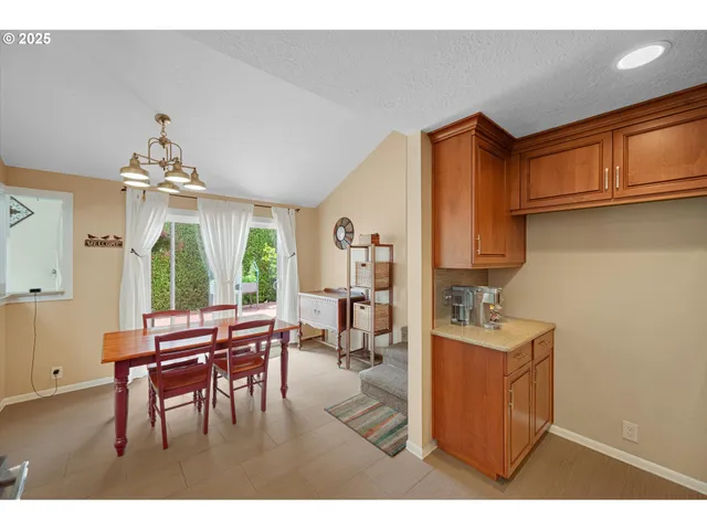 $560,000 | 1010 Well Street, Silverton, OR 97381