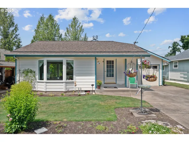 $560,000 | 1010 Well Street, Silverton, OR 97381