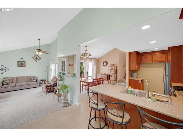 $560,000 | 1010 Well Street, Silverton, OR 97381