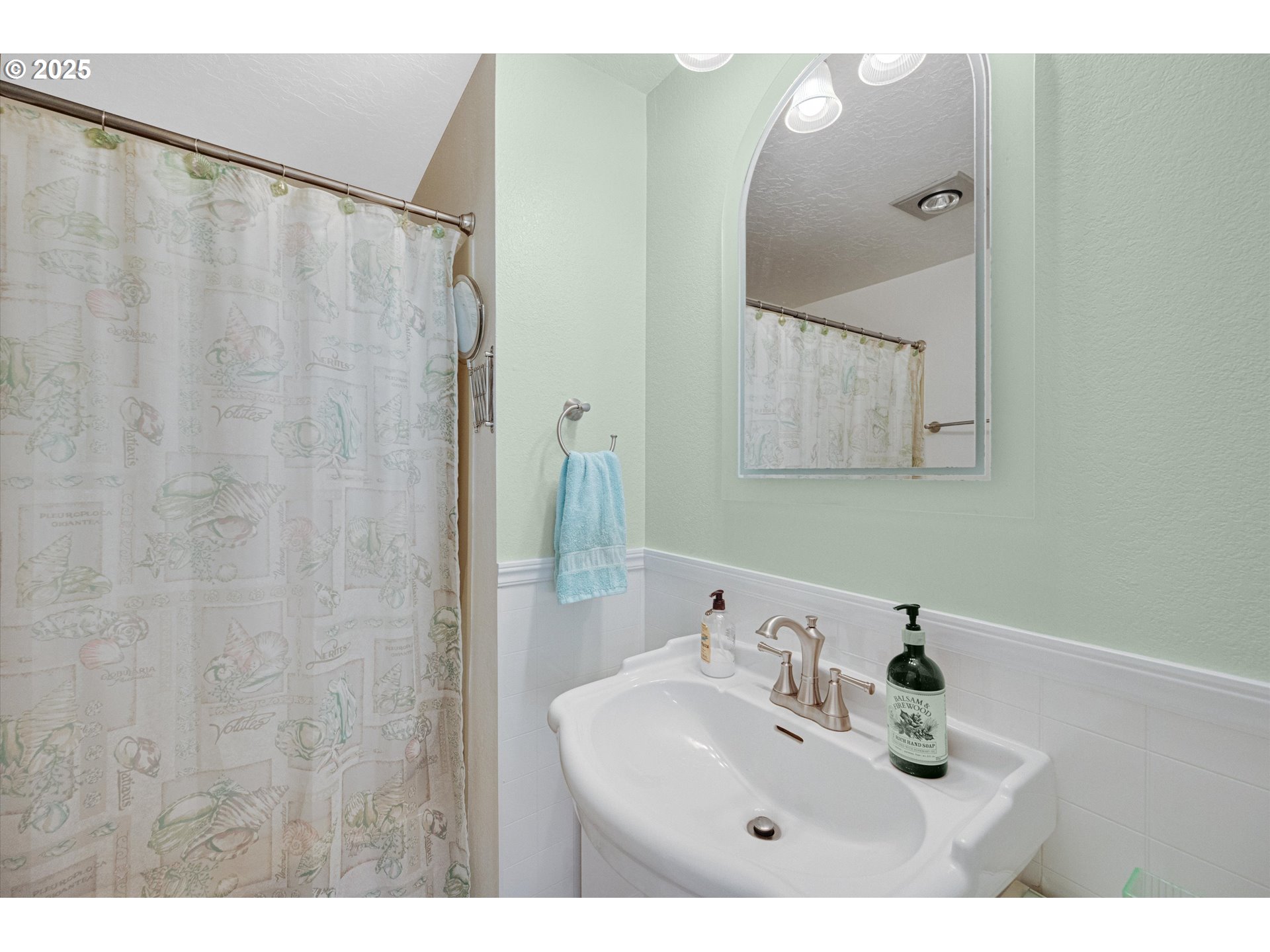 1010 Well Street Silverton, OR 97381 - Photo 25 of 43