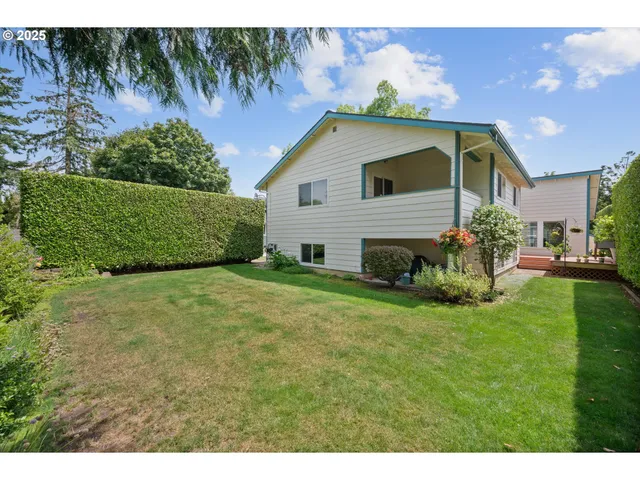 $560,000 | 1010 Well Street, Silverton, OR 97381