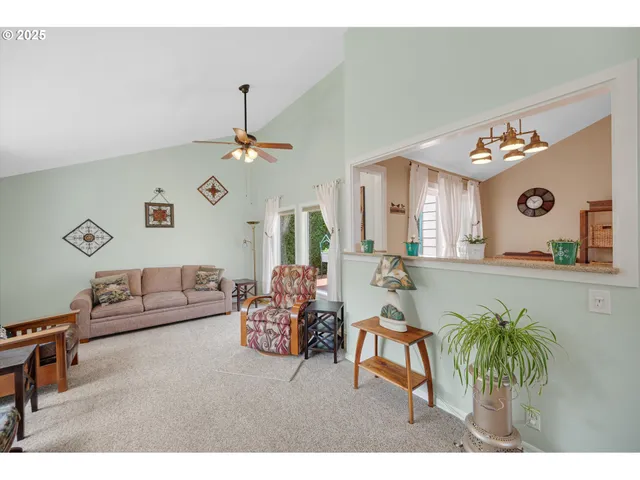 $560,000 | 1010 Well Street, Silverton, OR 97381