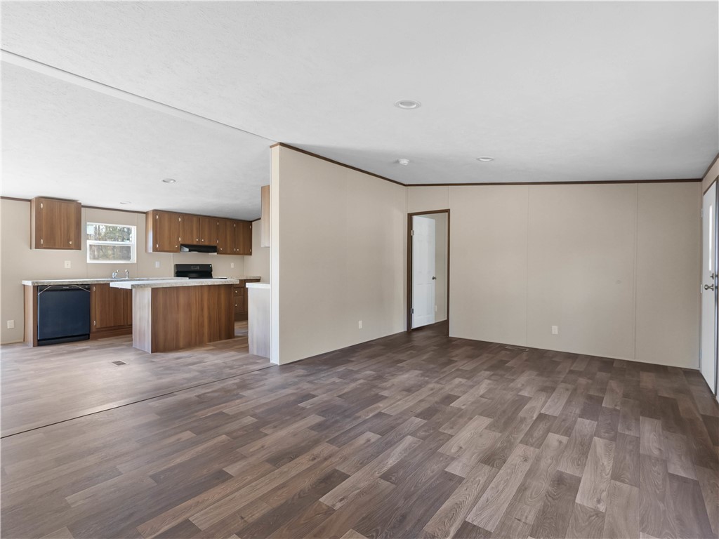 401 Mormon Church Road Seneca, SC 29678 - Photo 7 of 39