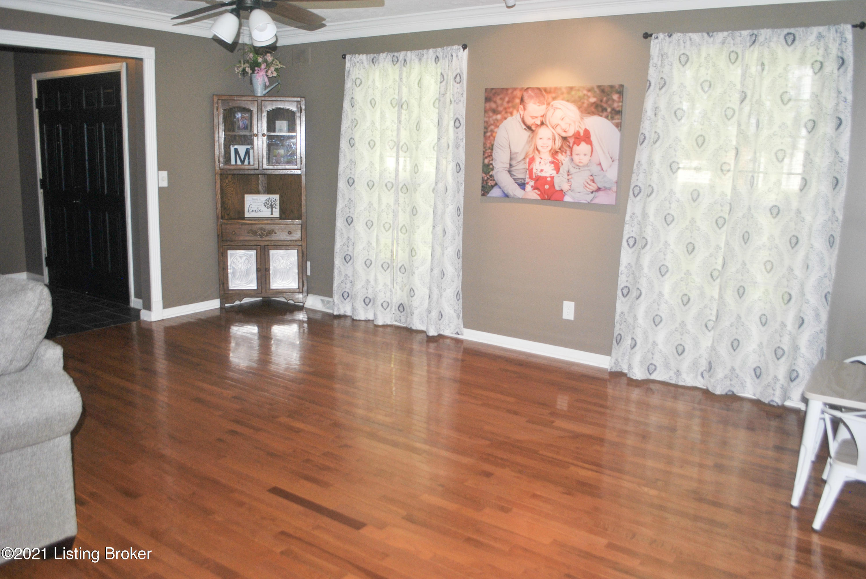 209 Bailey Road Smiths Grove, KY 42171 - Photo 24 of 40 DSC_0365