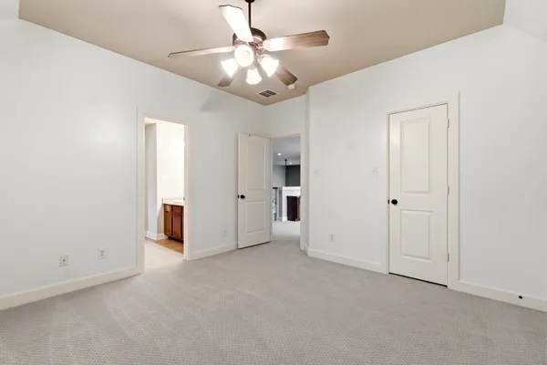 $795,000 | 27 North Arrow Canyon Circle, The Woodlands, TX 77389