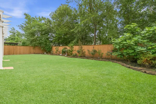 $795,000 | 27 North Arrow Canyon Circle, The Woodlands, TX 77389