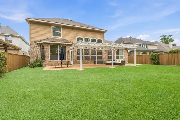 $795,000 | 27 North Arrow Canyon Circle, The Woodlands, TX 77389