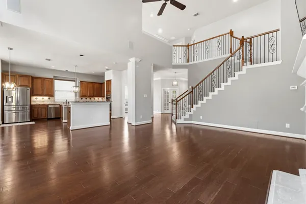 $795,000 | 27 North Arrow Canyon Circle, The Woodlands, TX 77389
