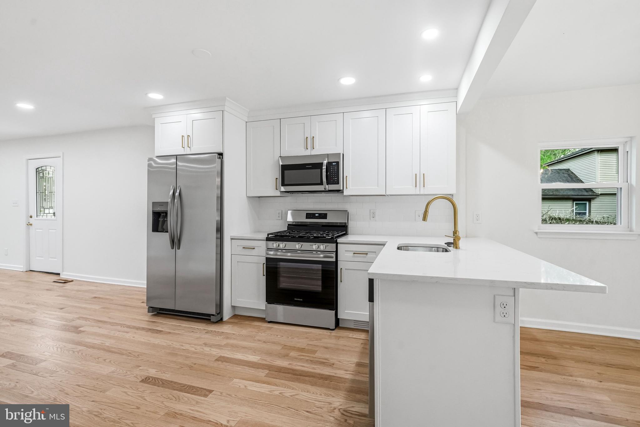 36 Point Breeze Avenue Clementon, NJ 08021 - Photo 11 of 27