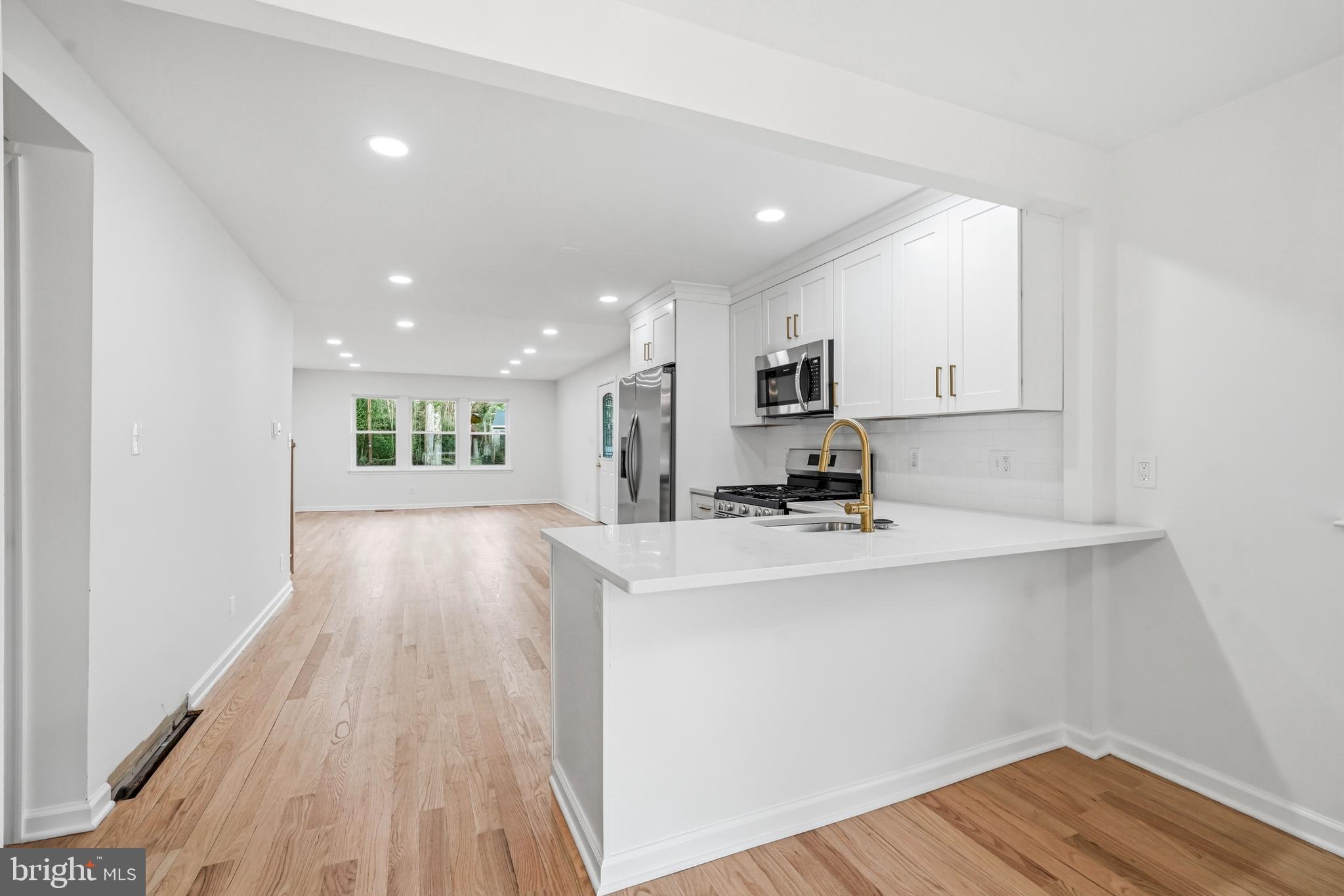 36 Point Breeze Avenue Clementon, NJ 08021 - Photo 12 of 27