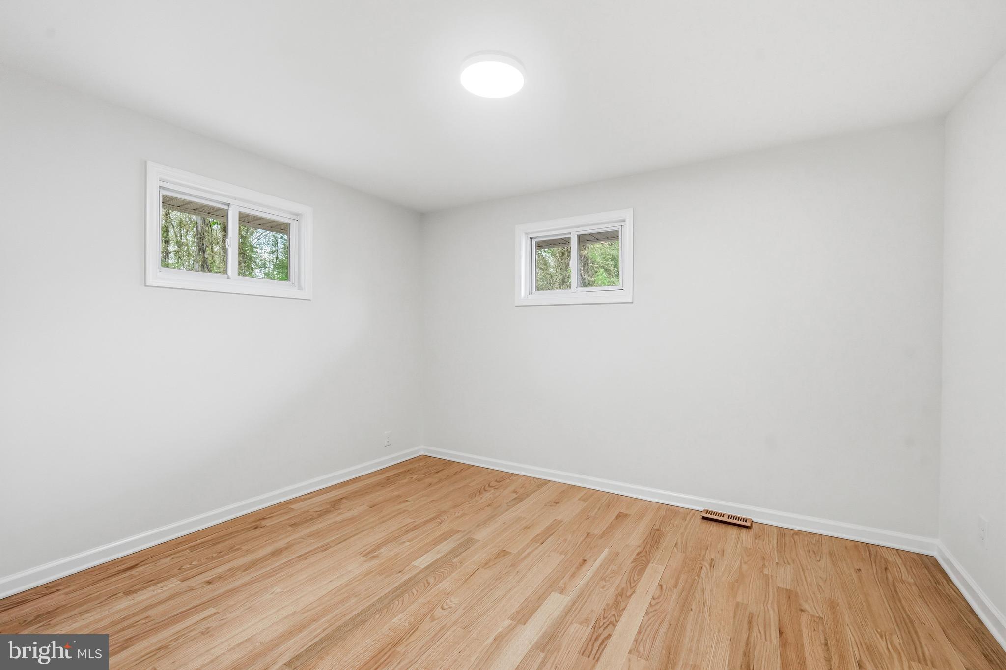 36 Point Breeze Avenue Clementon, NJ 08021 - Photo 16 of 27