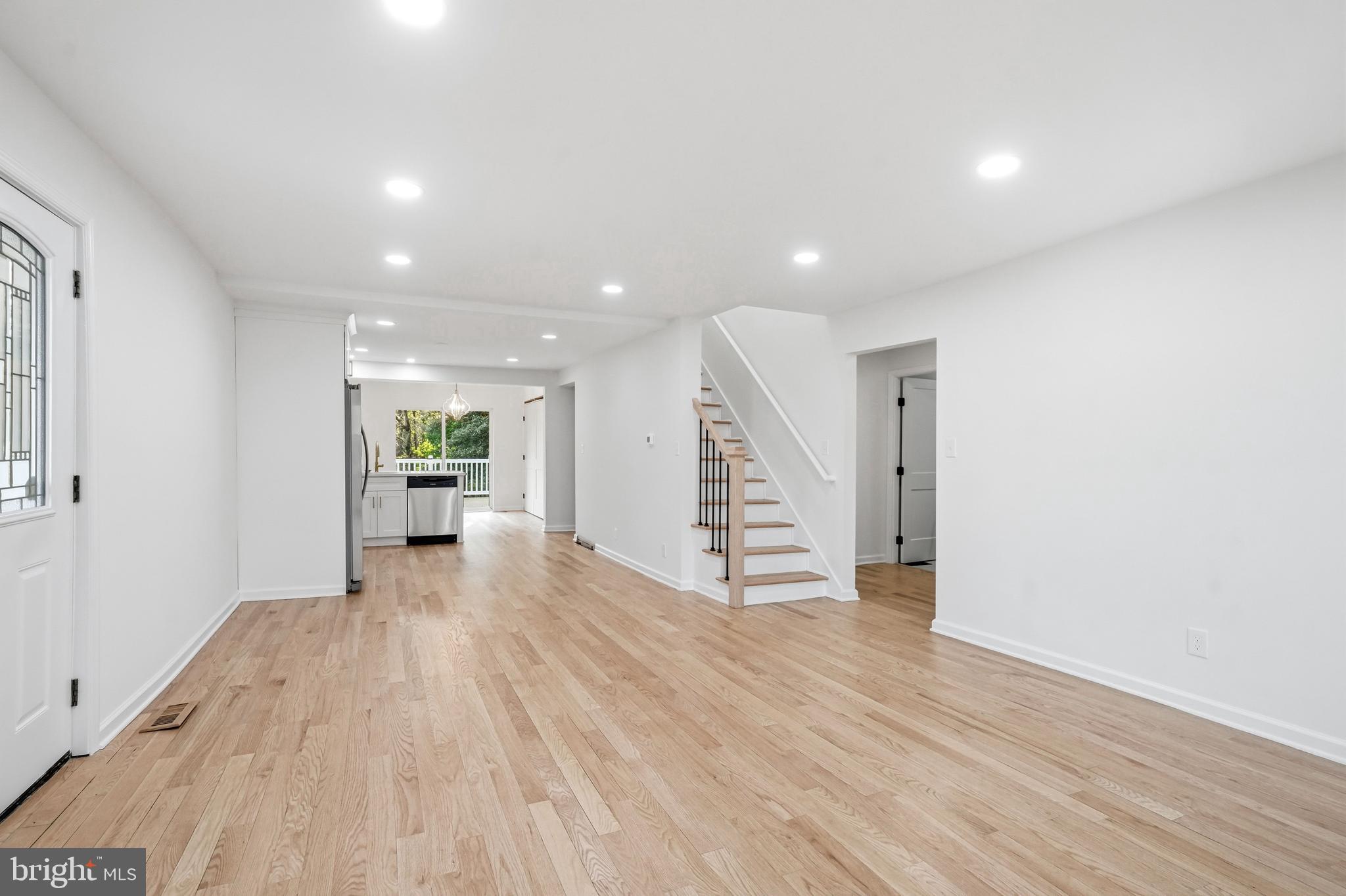 36 Point Breeze Avenue Clementon, NJ 08021 - Photo 7 of 27