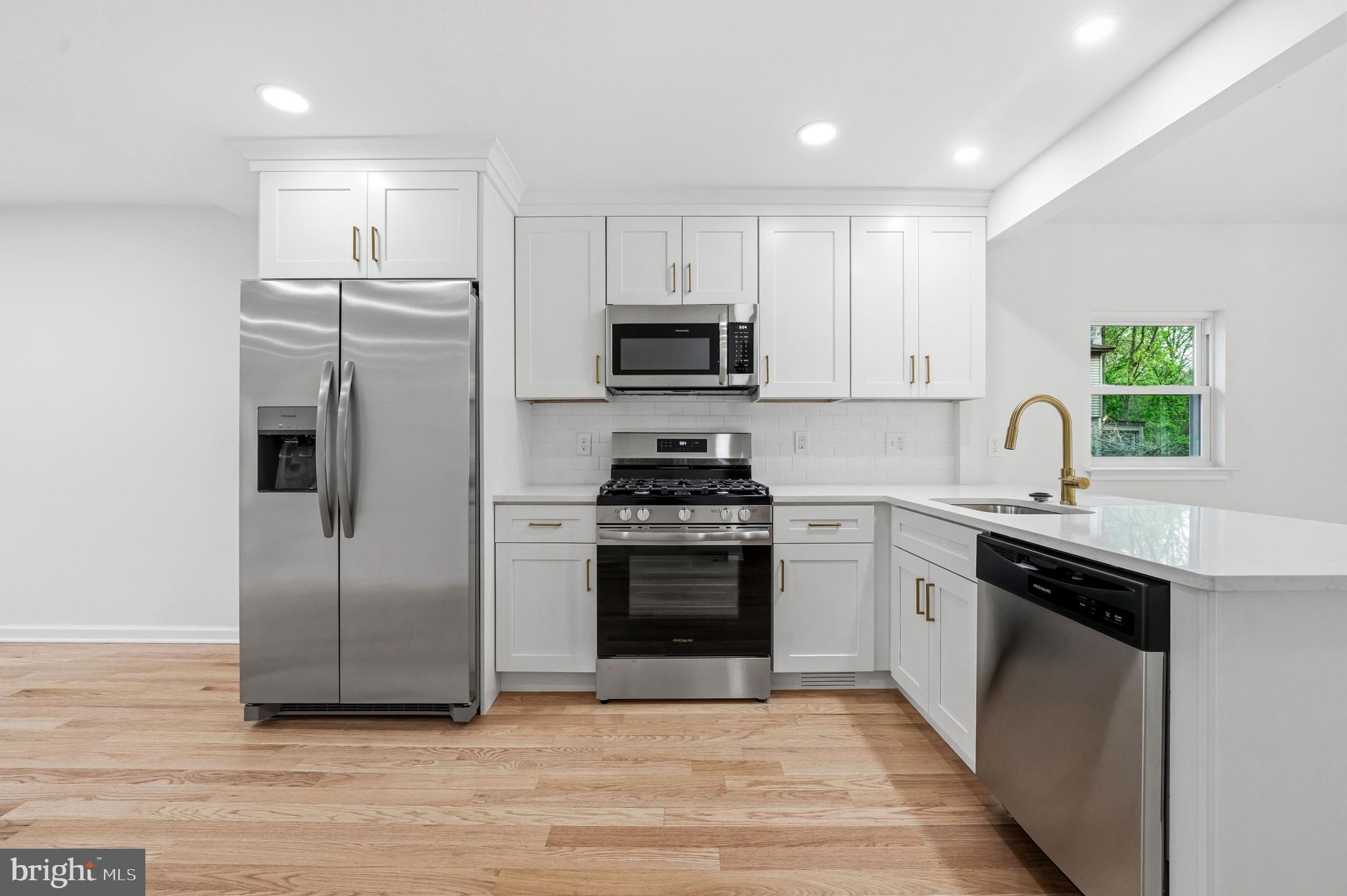 36 Point Breeze Avenue Clementon, NJ 08021 - Photo 10 of 27