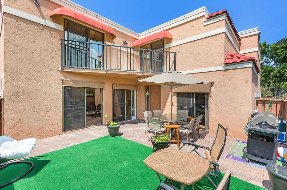 8206 Severn Drive, Unit C Boca Raton, FL 33433 - Photo 3 of 15 13