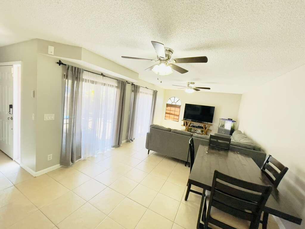 8206 Severn Drive, Unit C Boca Raton, FL 33433 - Photo 6 of 15 3
