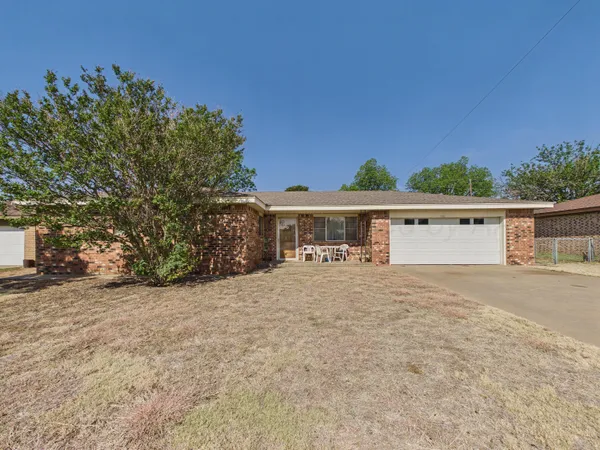 $115,000 | 1407 North 16th Street, Memphis, TX 79245