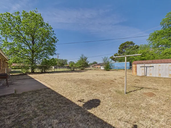 $115,000 | 1407 North 16th Street, Memphis, TX 79245