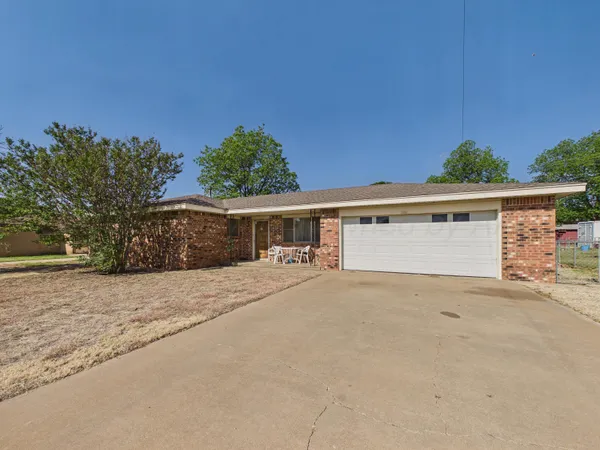 $115,000 | 1407 North 16th Street, Memphis, TX 79245
