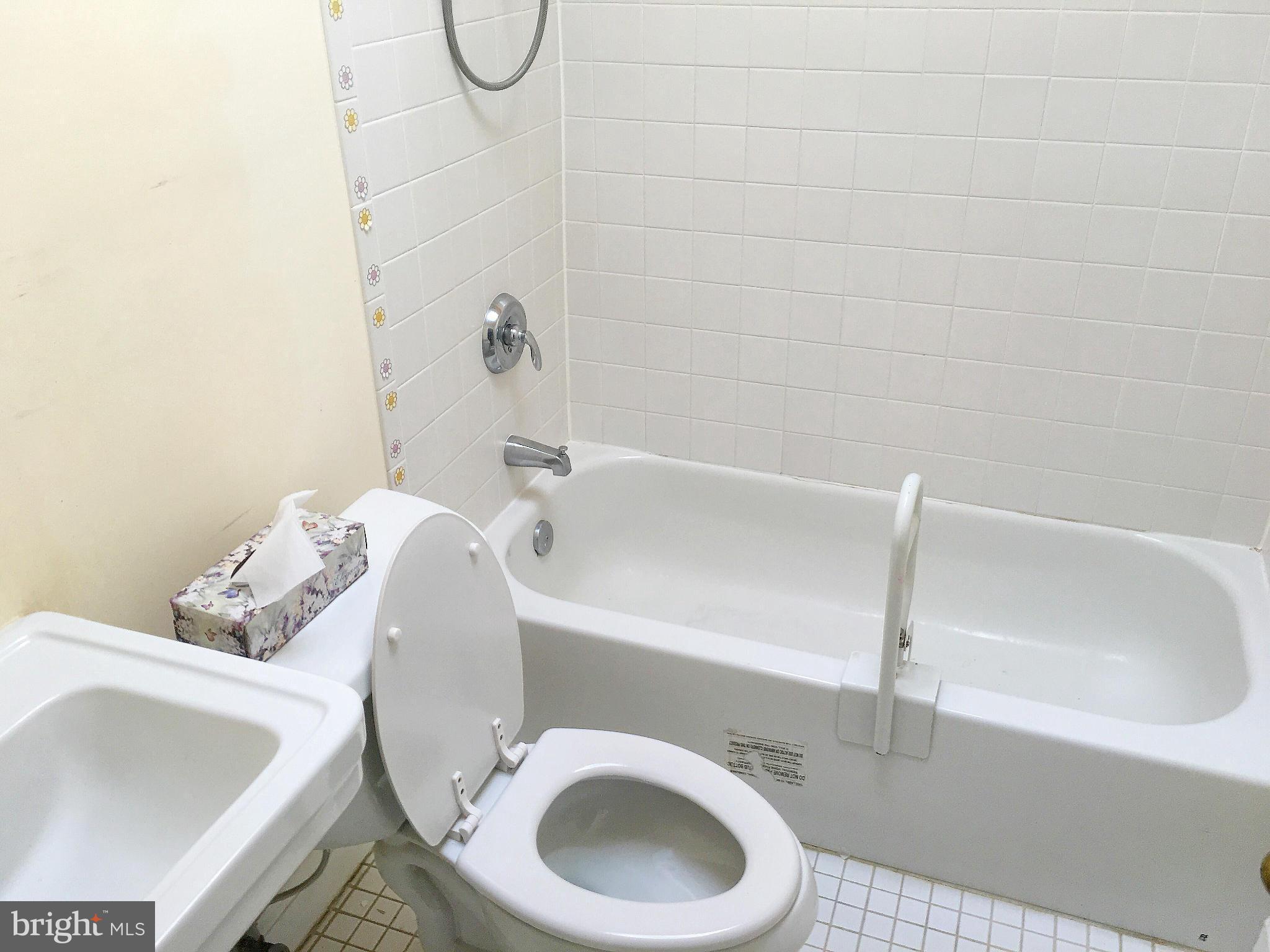 645 Hillview Road Baltimore, MD 21225 - Photo 14 of 20 Interior (General)