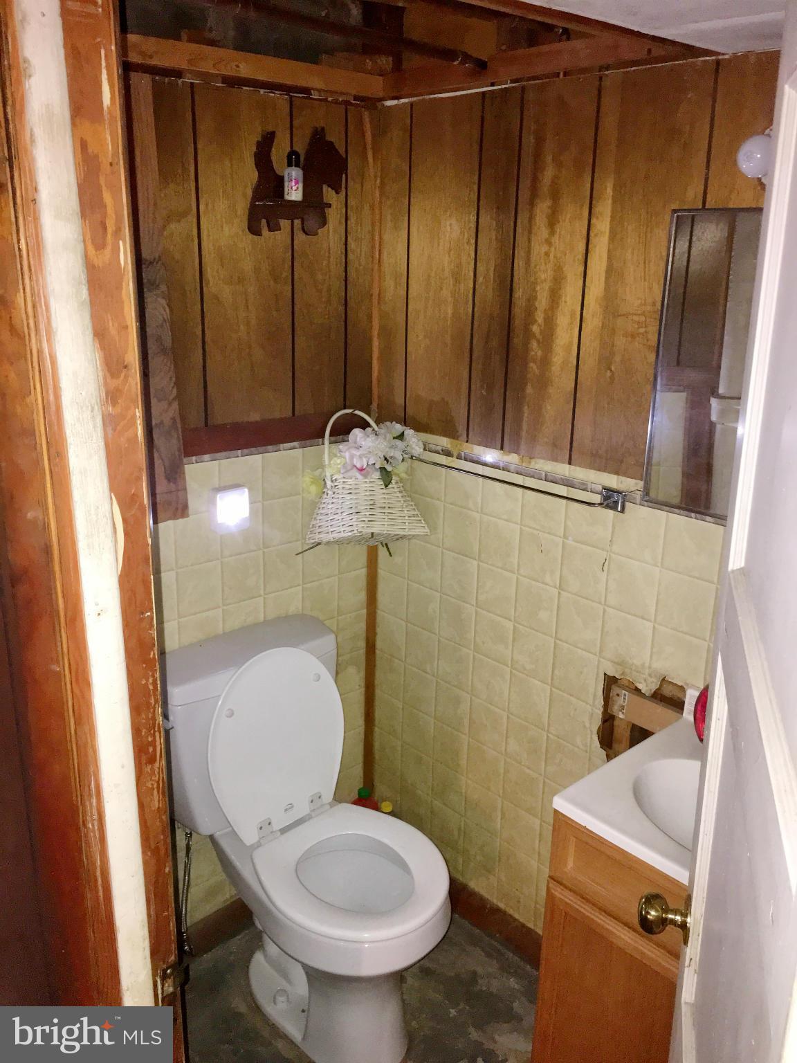 645 Hillview Road Baltimore, MD 21225 - Photo 17 of 20 Interior (General)