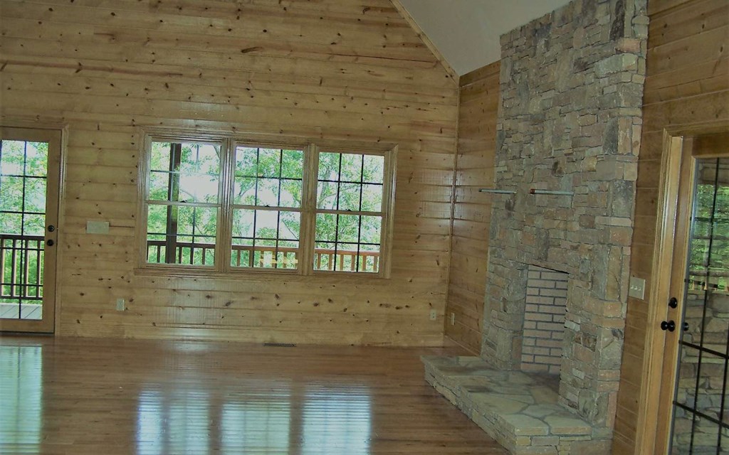 1248 Spaniard Point Road Hiawassee, GA 30546 - Photo 10 of 65