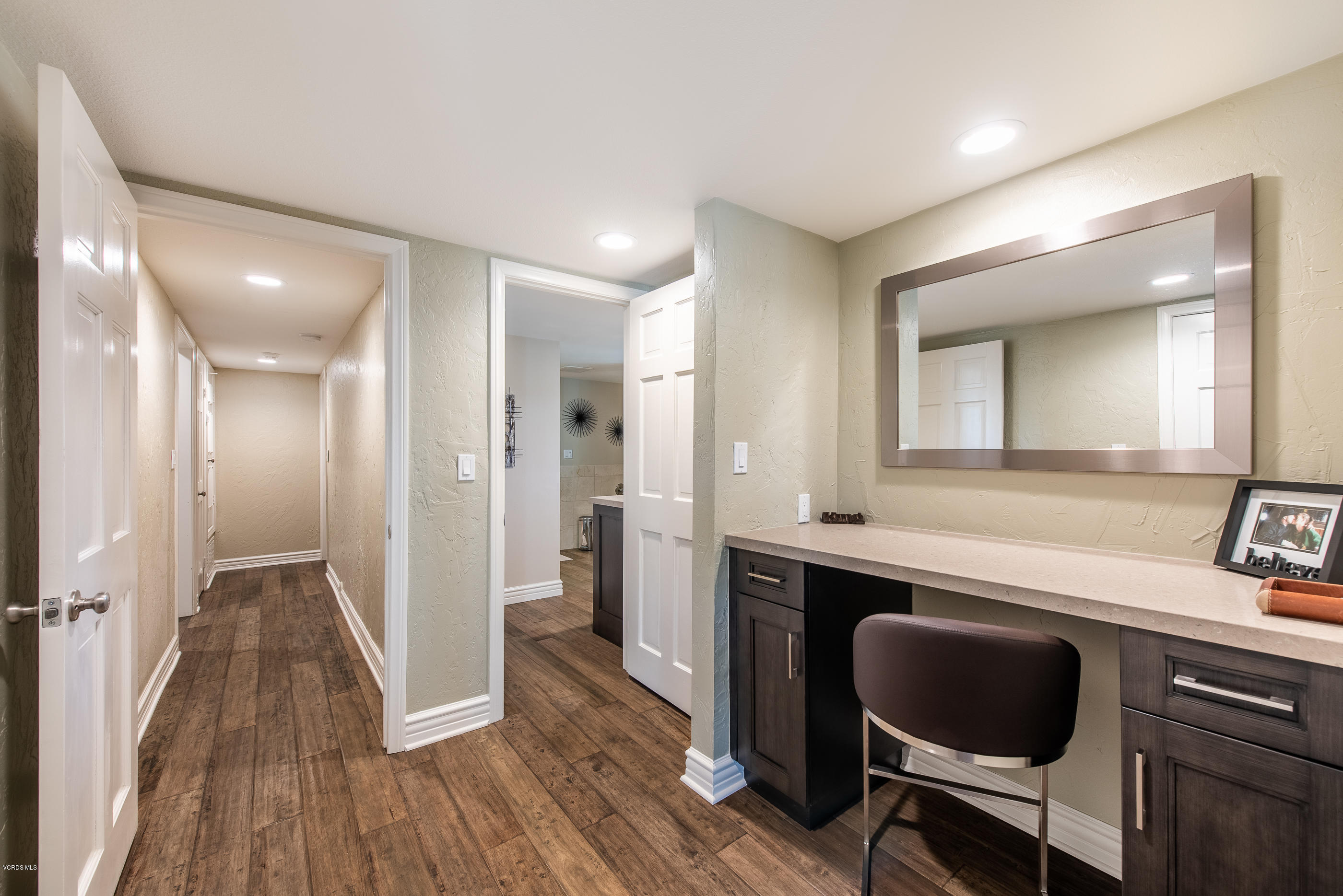 669 Corriente Court Camarillo, CA 93010 - Photo 15 of 26 Master Suite Makeup Area