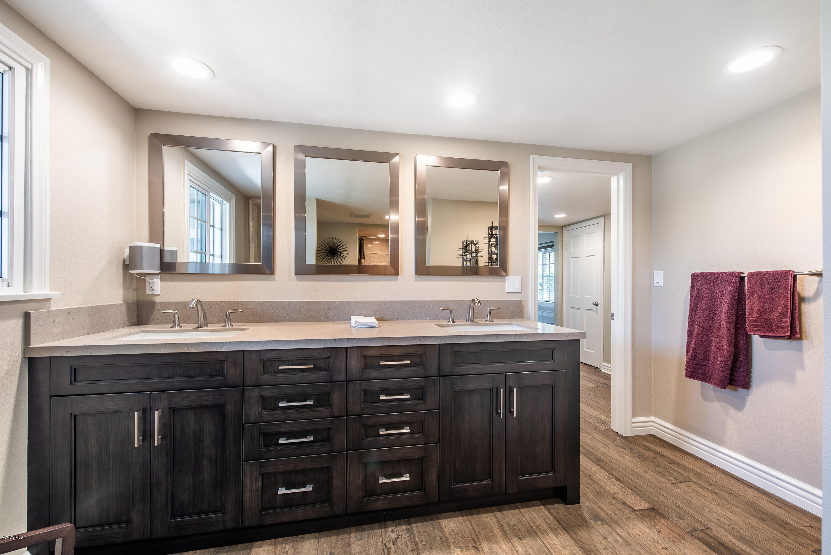 669 Corriente Court Camarillo, CA 93010 - Photo 17 of 26 Master Bath Vanity