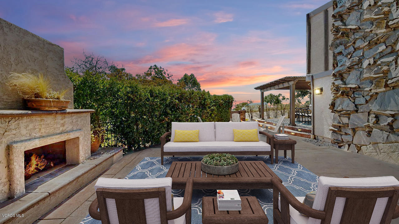 669 Corriente Court Camarillo, CA 93010 - Photo 6 of 26 Twilight Outdoor Entertainment