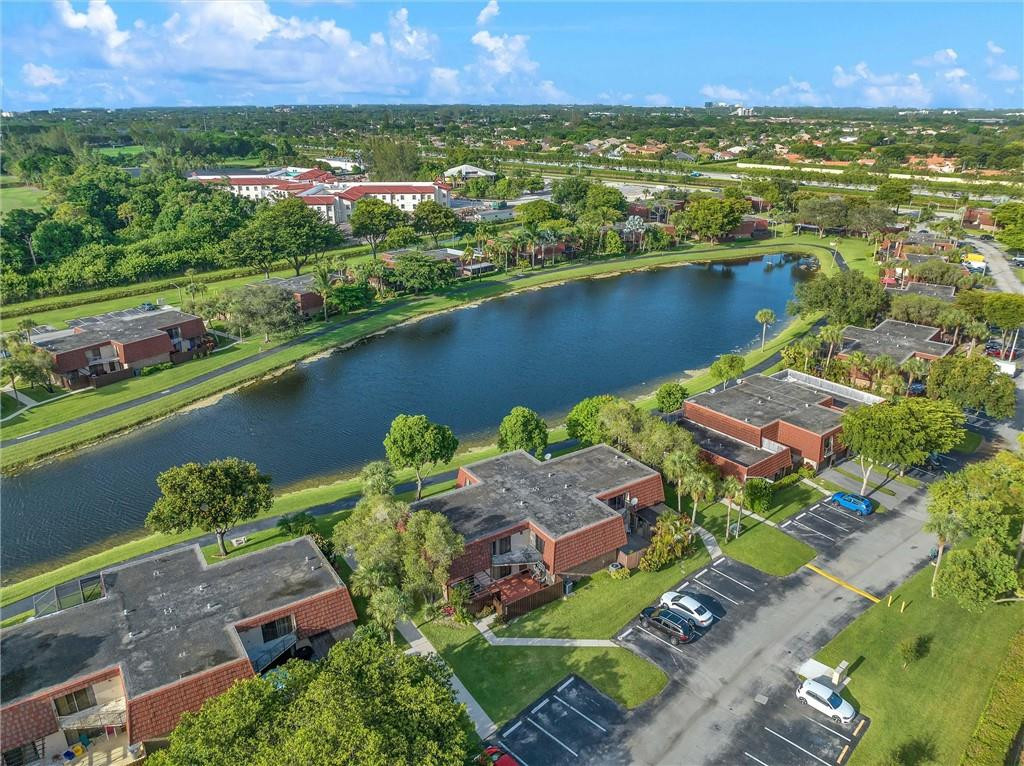 8497 Boca Rio Drive, Unit 8497 Boca Raton, FL 33433 - Photo 6 of 37 Photo 6