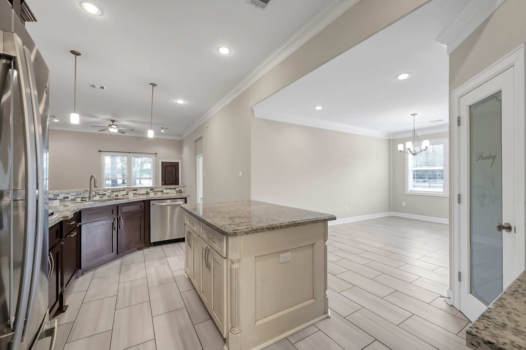 19006 August Circle Cleveland, TX 77328 - Photo 18 of 44