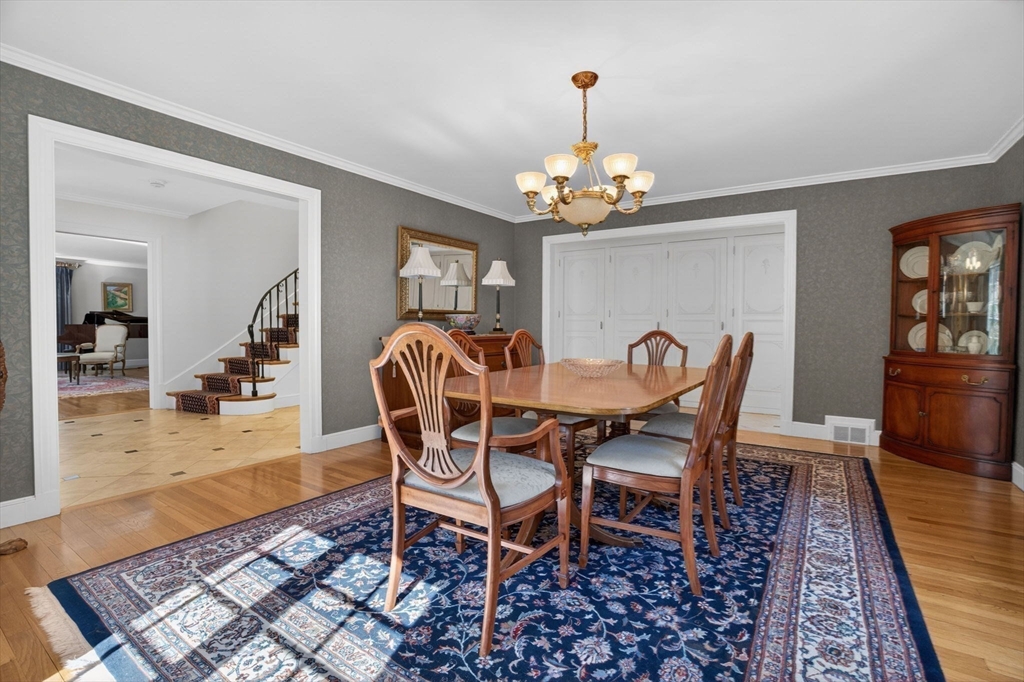 8 Buttercup Lane Dover, MA 02030 - Photo 12 of 37