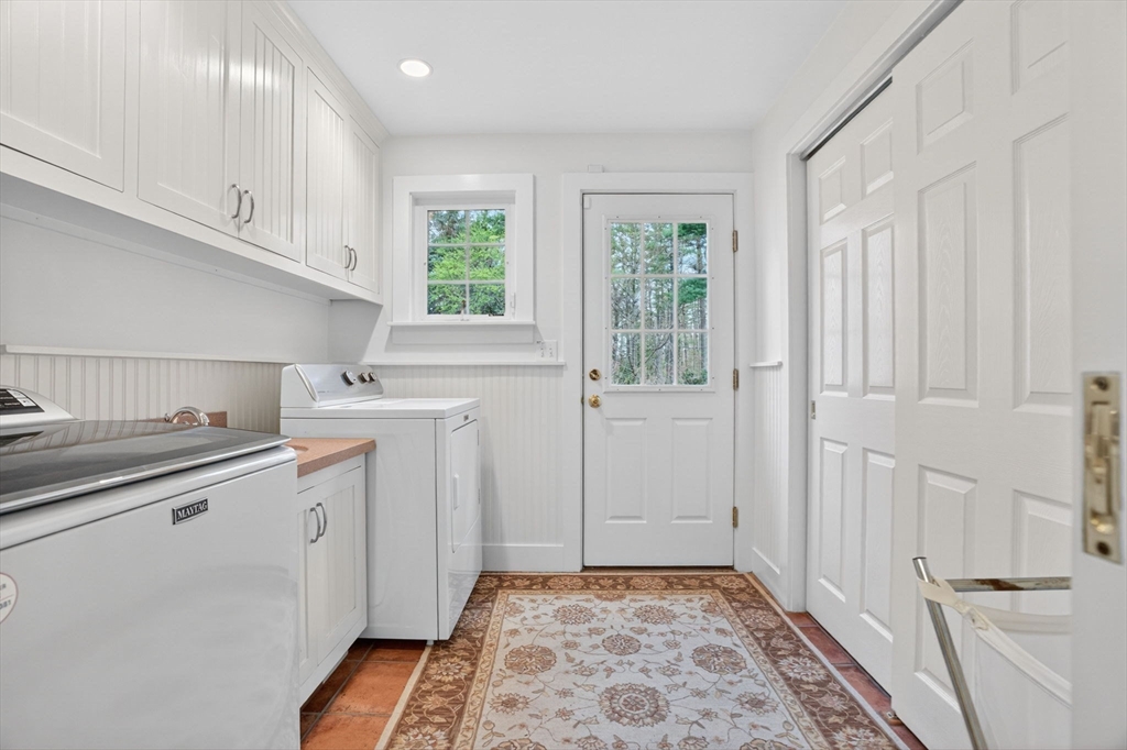 8 Buttercup Lane Dover, MA 02030 - Photo 30 of 37