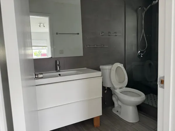 $1,800 | 7910 Abbott Avenue, Unit 6, Miami Beach, FL 33141
