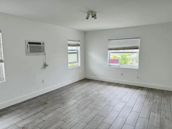 $1,800 | 7910 Abbott Avenue, Unit 6, Miami Beach, FL 33141