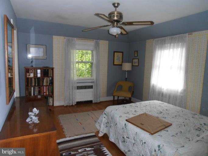 4707 Dover Road Bethesda, MD 20816 - Photo 11 of 26 Bedroom (Master)