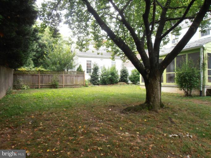 4707 Dover Road Bethesda, MD 20816 - Photo 19 of 26 Exterior (Rear)
