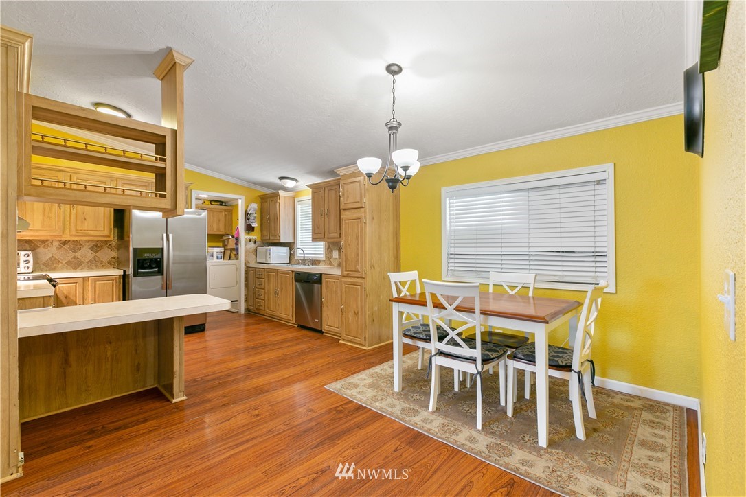 6263 Shamrock Road Maple Falls, WA 98266 - Photo 11 of 25 Gallery Image 11