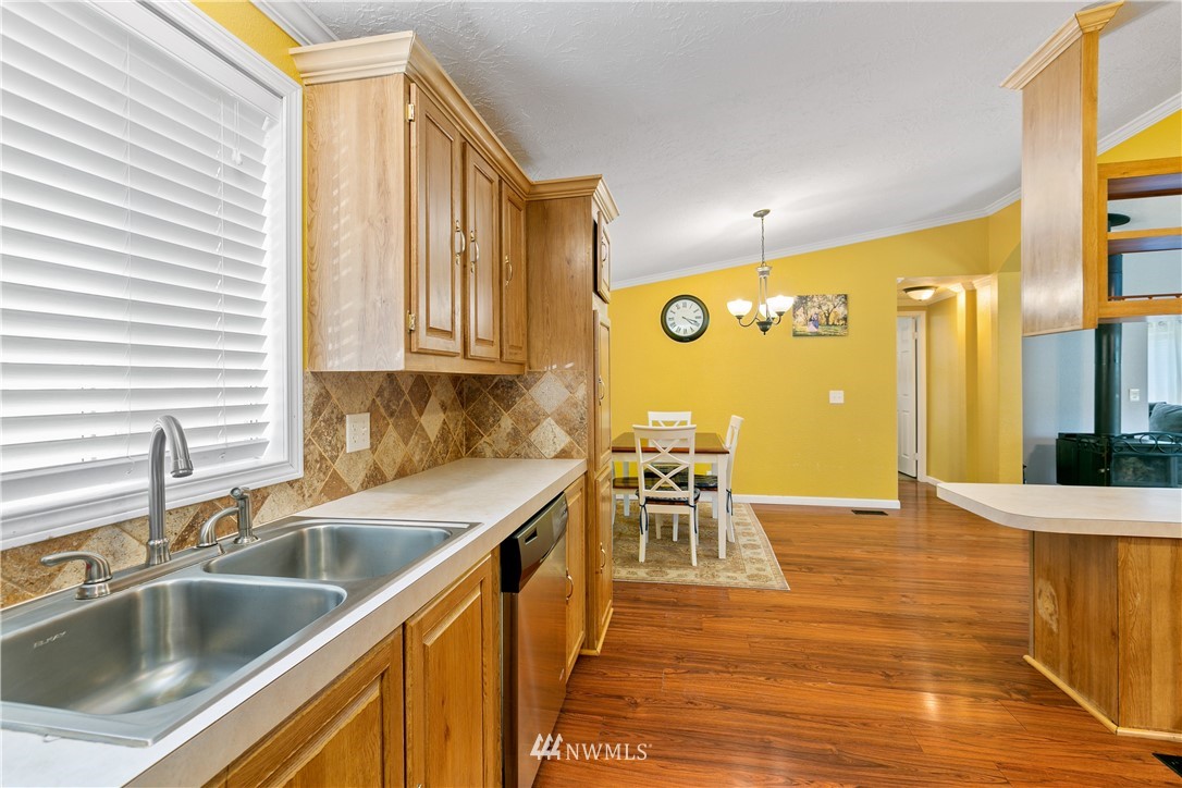 6263 Shamrock Road Maple Falls, WA 98266 - Photo 14 of 25 Gallery Image 14