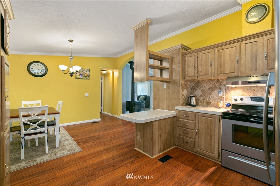6263 Shamrock Road Maple Falls, WA 98266 - Photo 15 of 25 Gallery Image 15