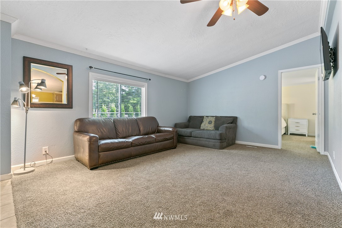 6263 Shamrock Road Maple Falls, WA 98266 - Photo 5 of 25 Gallery Image 5