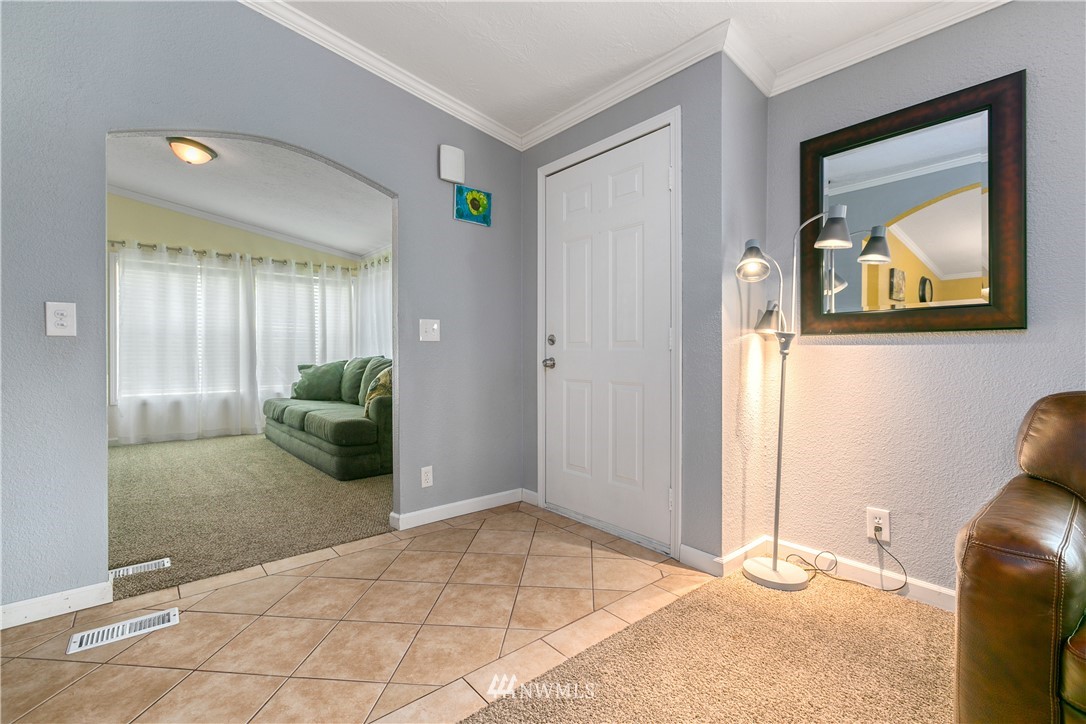 6263 Shamrock Road Maple Falls, WA 98266 - Photo 7 of 25 Gallery Image 7