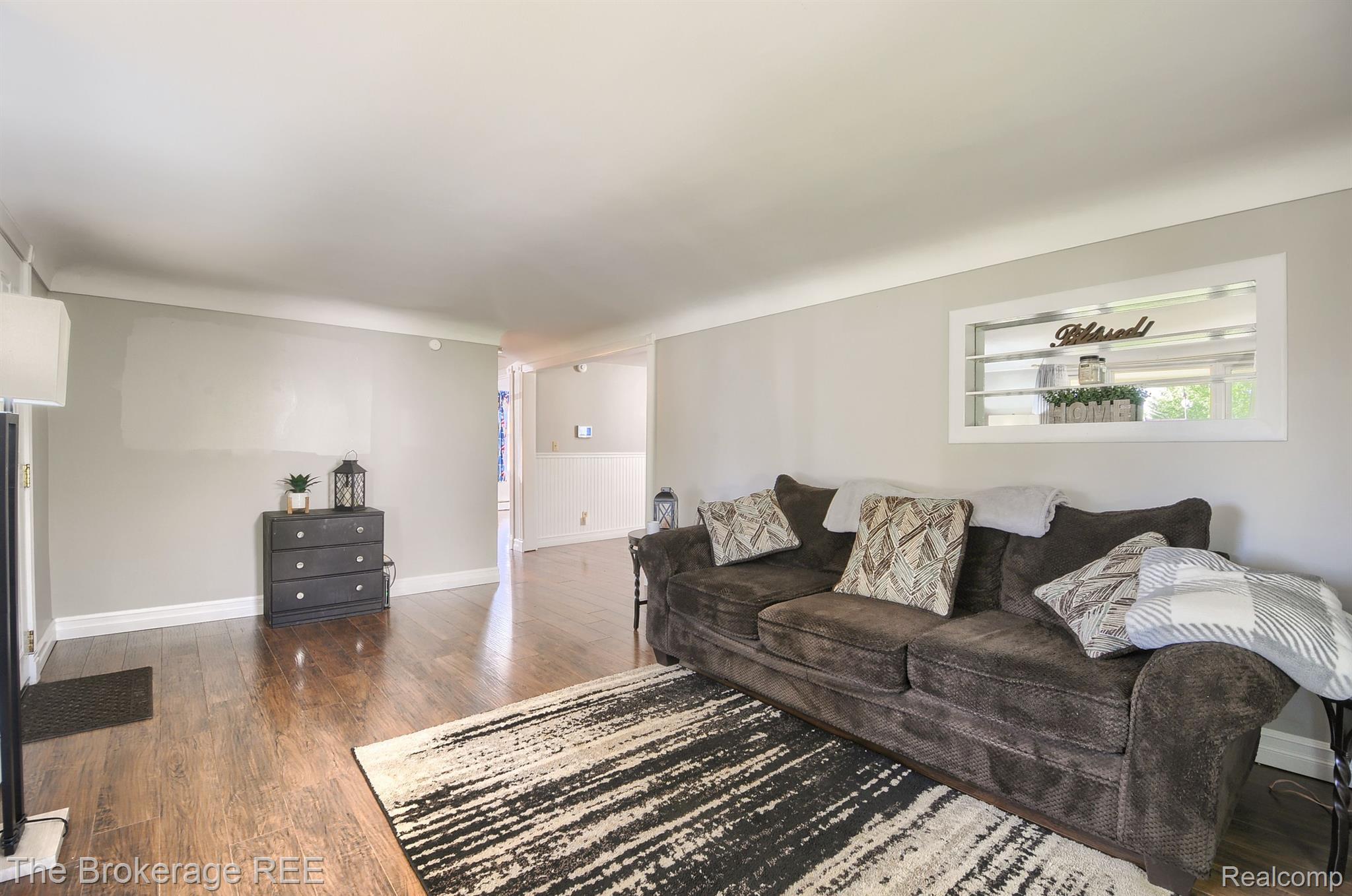 4045 Risedorph Street Burton, MI 48509 - Photo 5 of 33