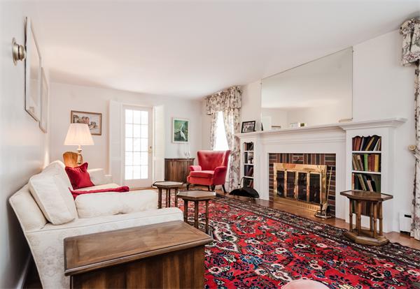 39 Clearwater Road Newton, MA 02462 - Photo 2 of 14