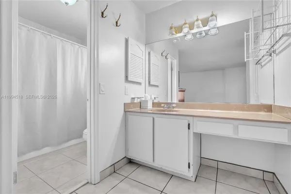 $470,000 | 1321 Southwest 124th Court, Unit 18A, Miami, FL 33184