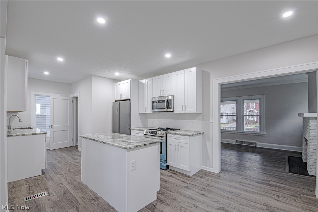 3236 Ormond Road Cleveland, OH 44118 - Photo 10 of 26 Gallery Image 10