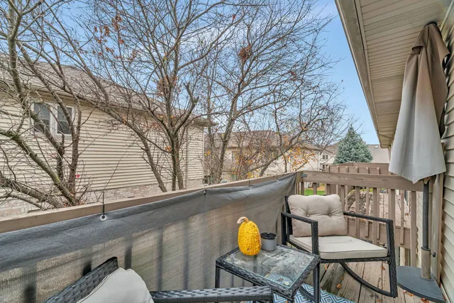 $210,000 | 2670 Jodee Drive, Unit B, Joliet, IL 60436